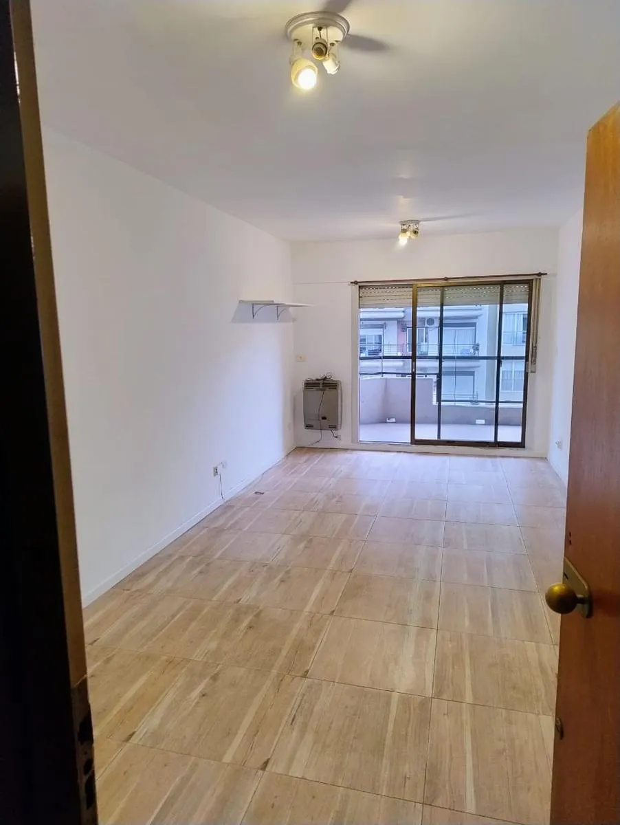 Departamento en Av. OLAZABAL al 4800