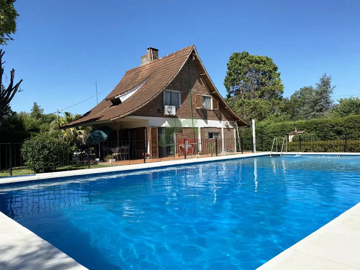 Casa en Victor Casteran