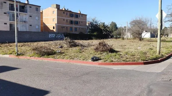 Terreno en OLAEN 2726
