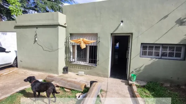 Casa en monte de oca al 400