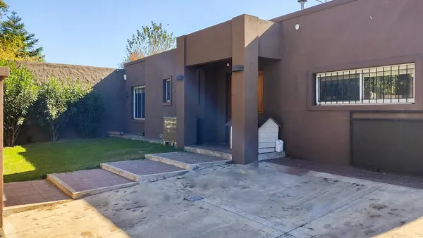 Casa en General Roca al 2200