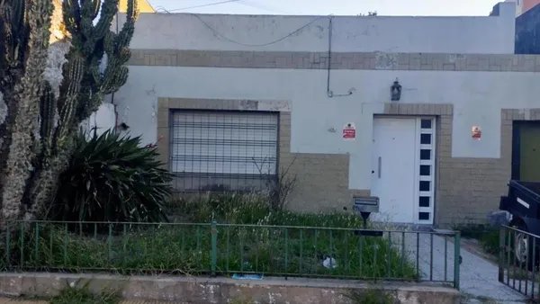Casa en Alsina 600