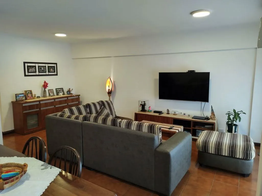 Departamento en 25 de mayo al 2100