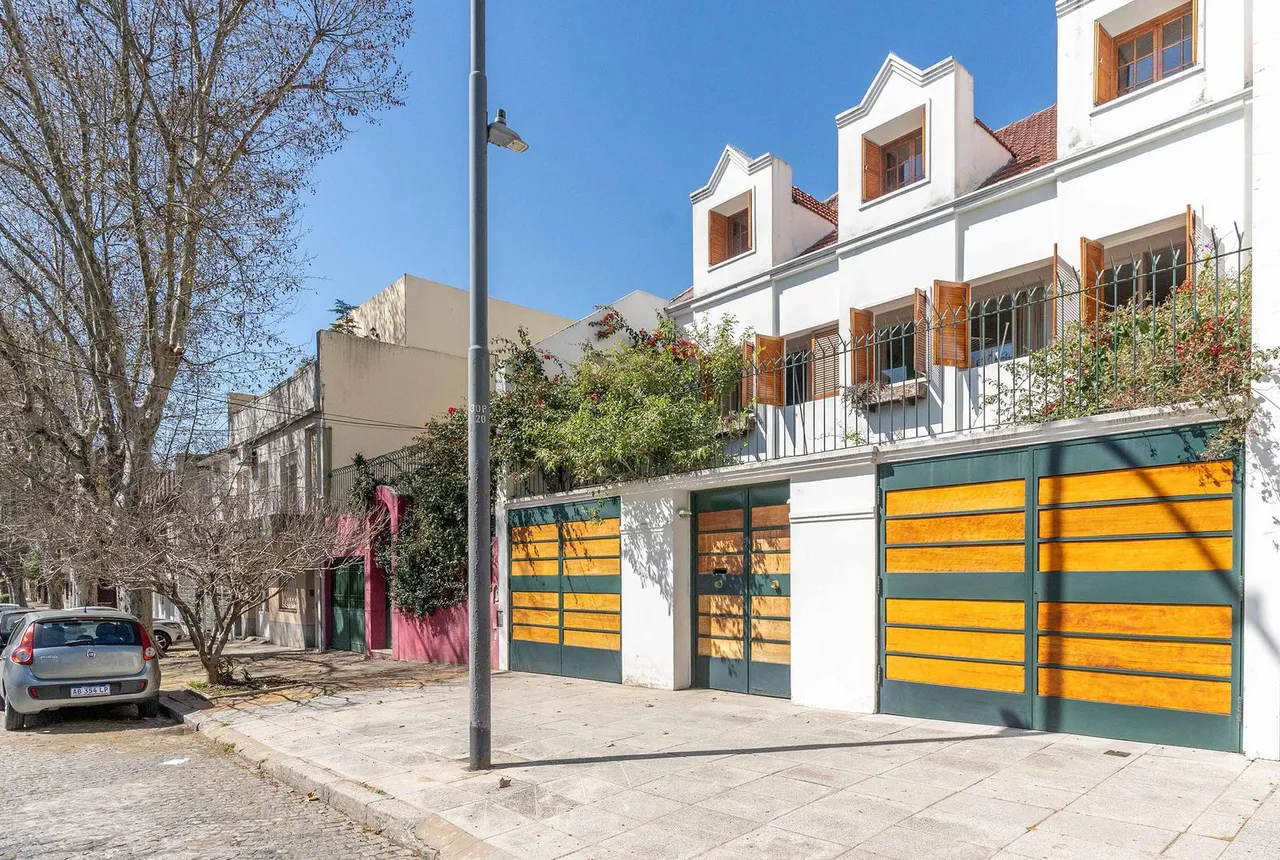 Casa en Casa en Venta en Lomas de Nuñez de 6 Amb C/jardin