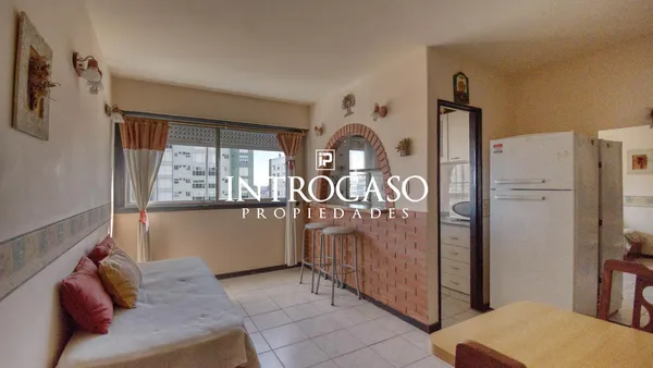 Departamento en Luro al 2200
