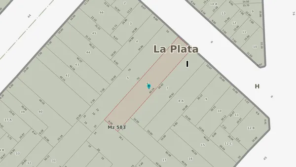 Terreno en 8 e/ 44 y 45