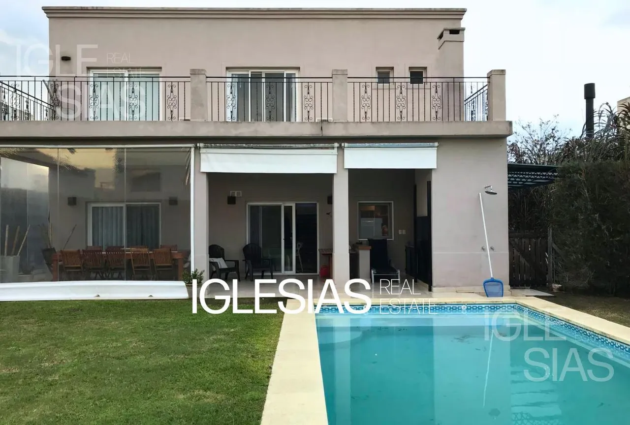 Casa en Av. de Los Lagos al 5800