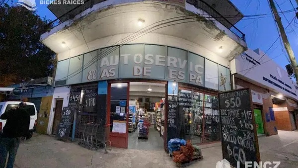 Local Comercial en Av 844 al 900
