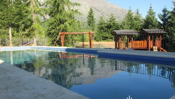 Terreno en Lote de 1.666 m2 en barrio privado con c/pileta y Spa en Las Golondrinas - Lago Puelo (CR-140)