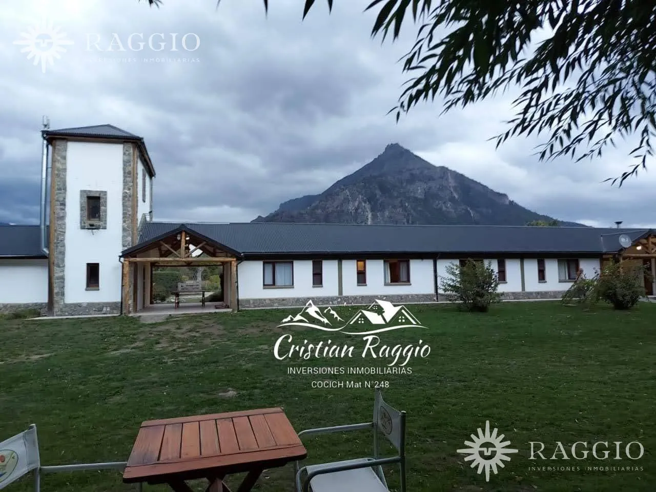 Casa en Hosteria + Restaurant en El Hoyo (FC-146)