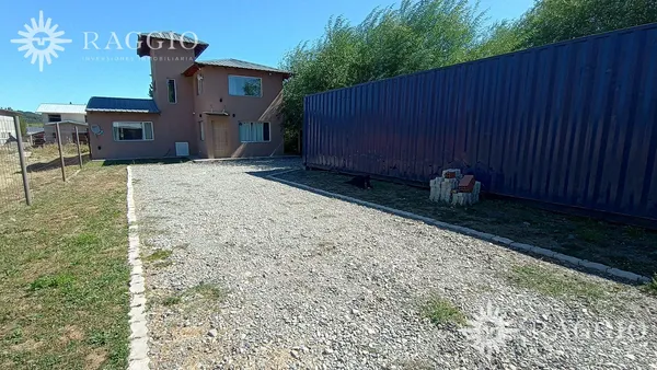 Casa en Casa de 4 ambientes en El Bolsón, Barrio Los Álamos-APTA CRÉDITO- (MG-8)