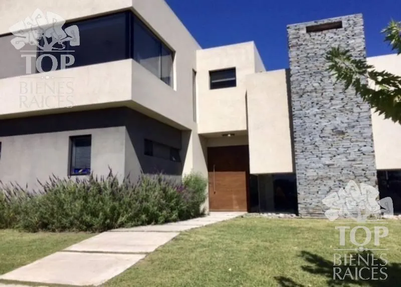 Casa en Alisos 100