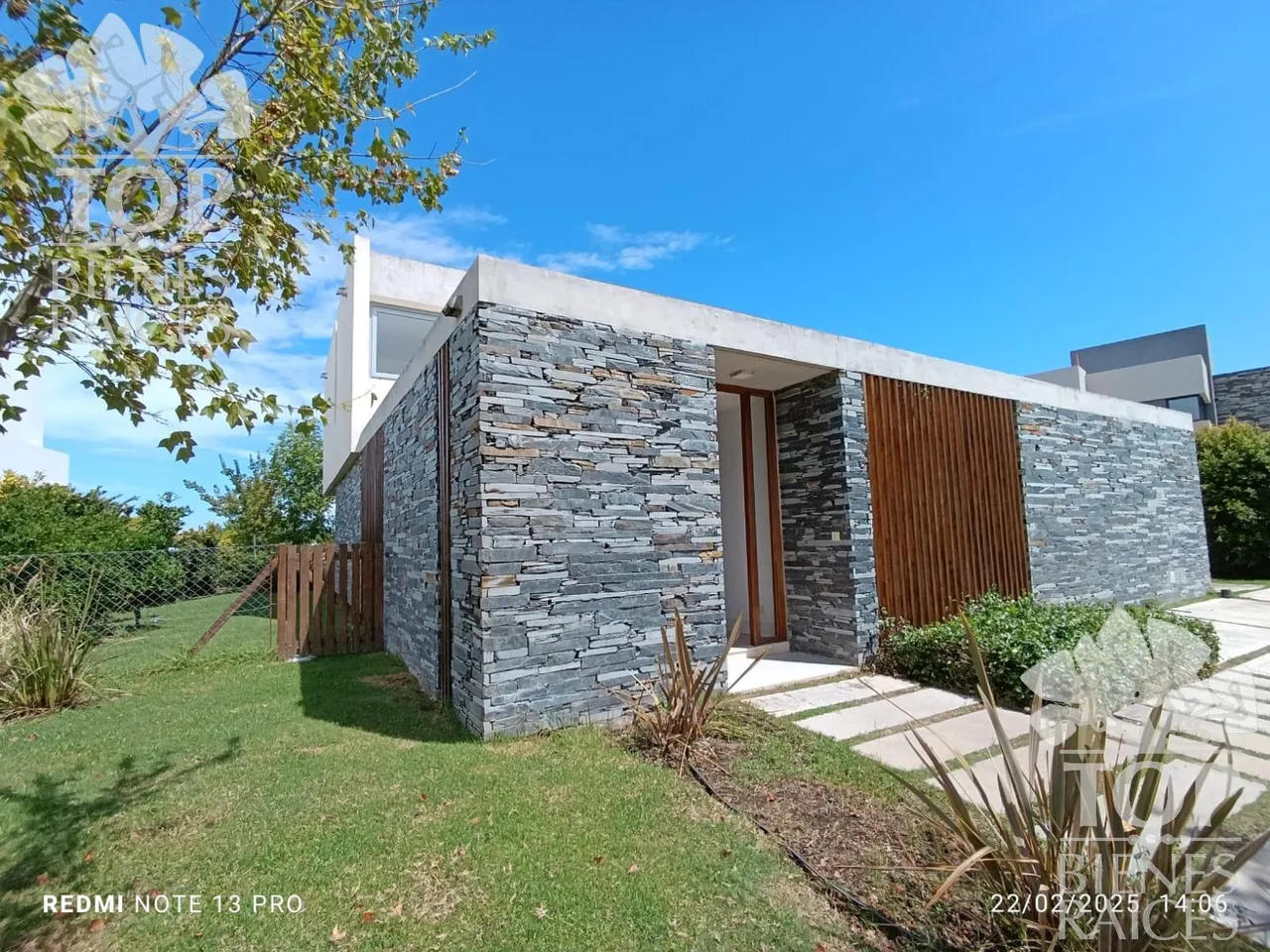 Casa en avenida de los lagos al 100