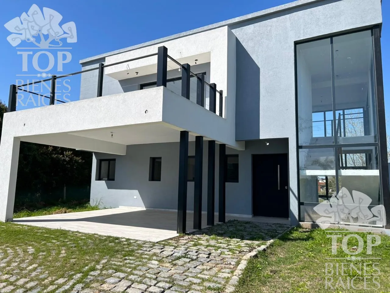 Casa en El Canton Islas