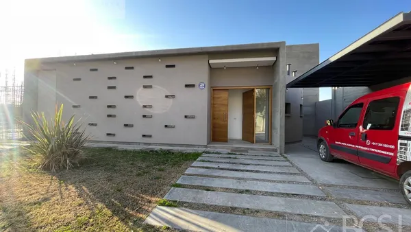 Casa en Bº Privado La Fontana