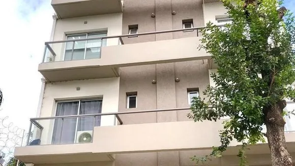 Departamento en Lavalle 200