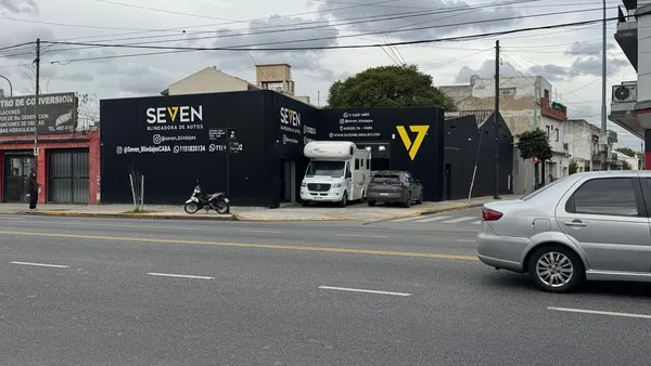 Local Comercial en Av Alberdi 7200