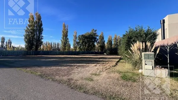 Terreno en Sgto. Bejarano al 2400