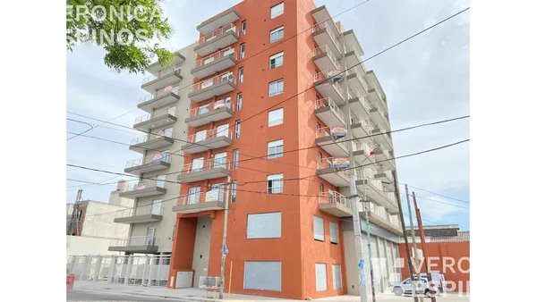Local Comercial en Avenida Rivadavia al 17400