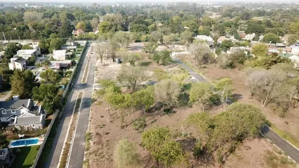 Terreno en Barrio Cerrado El Vivero