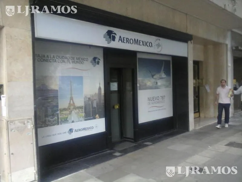Local Comercial en PELLEGRINI CARLOS N°1255
