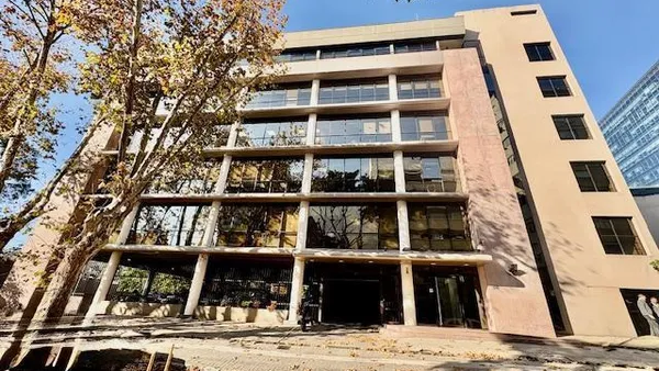 Oficina en GUEMES 676 -Piso 4