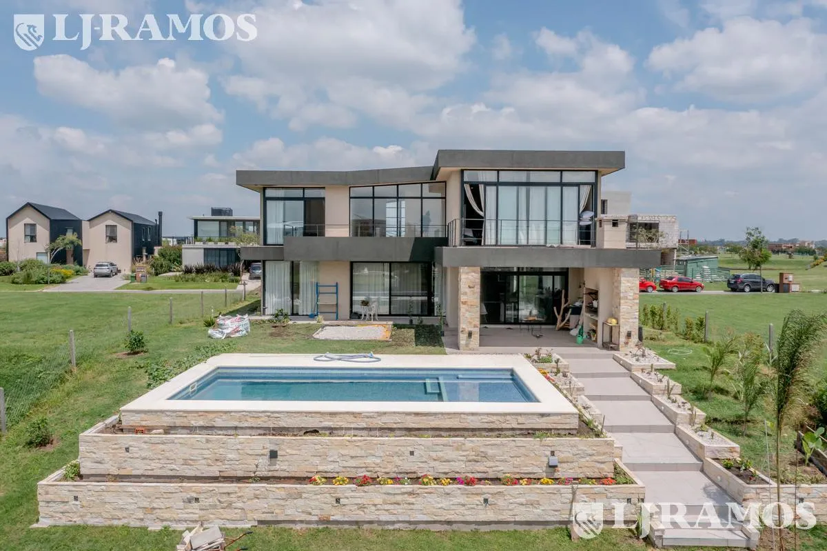 Casa en PUERTOS - Barrio Marinas