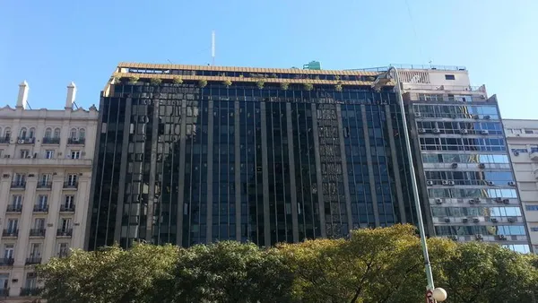 Oficina en LEANDRO N. ALEM 1050 -Piso 2