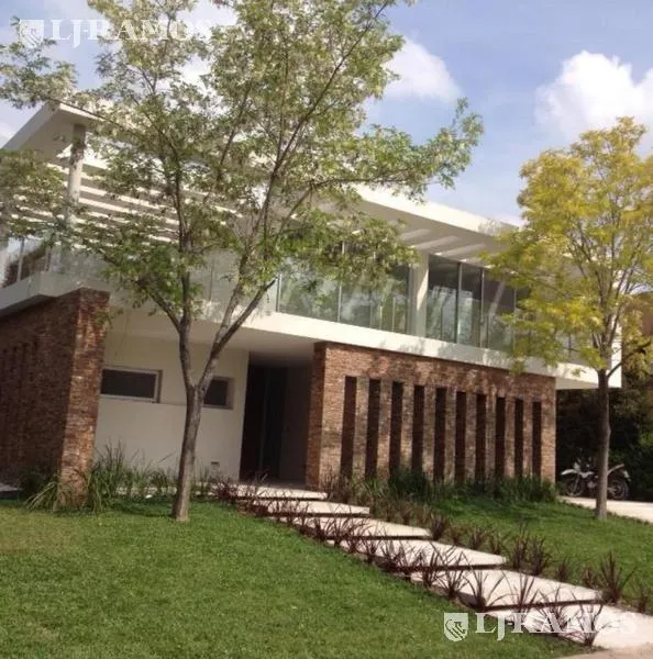 Casa en SANTA BARBARA