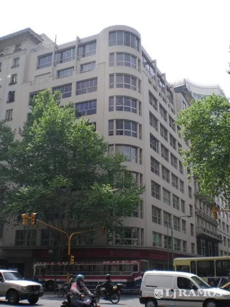 Oficina en LEANDRO N ALEM 619 -Piso 1