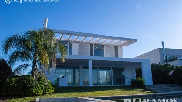 Casa en AL LAGO Barrio Muelles - PUERTOS / ESCOBAR