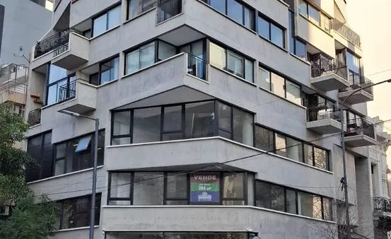 Oficina en Gallo al 500