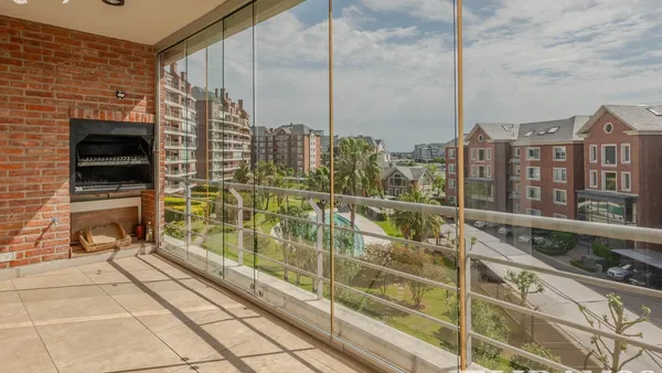 Departamento en Av de los Puertos Edificio Miradores de la Bahía Nogal 2