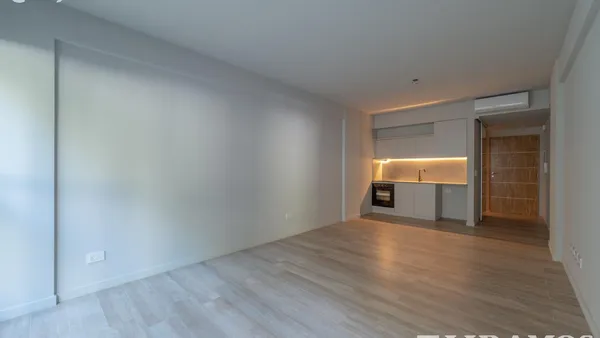 Departamento en JUNCAL al 1100