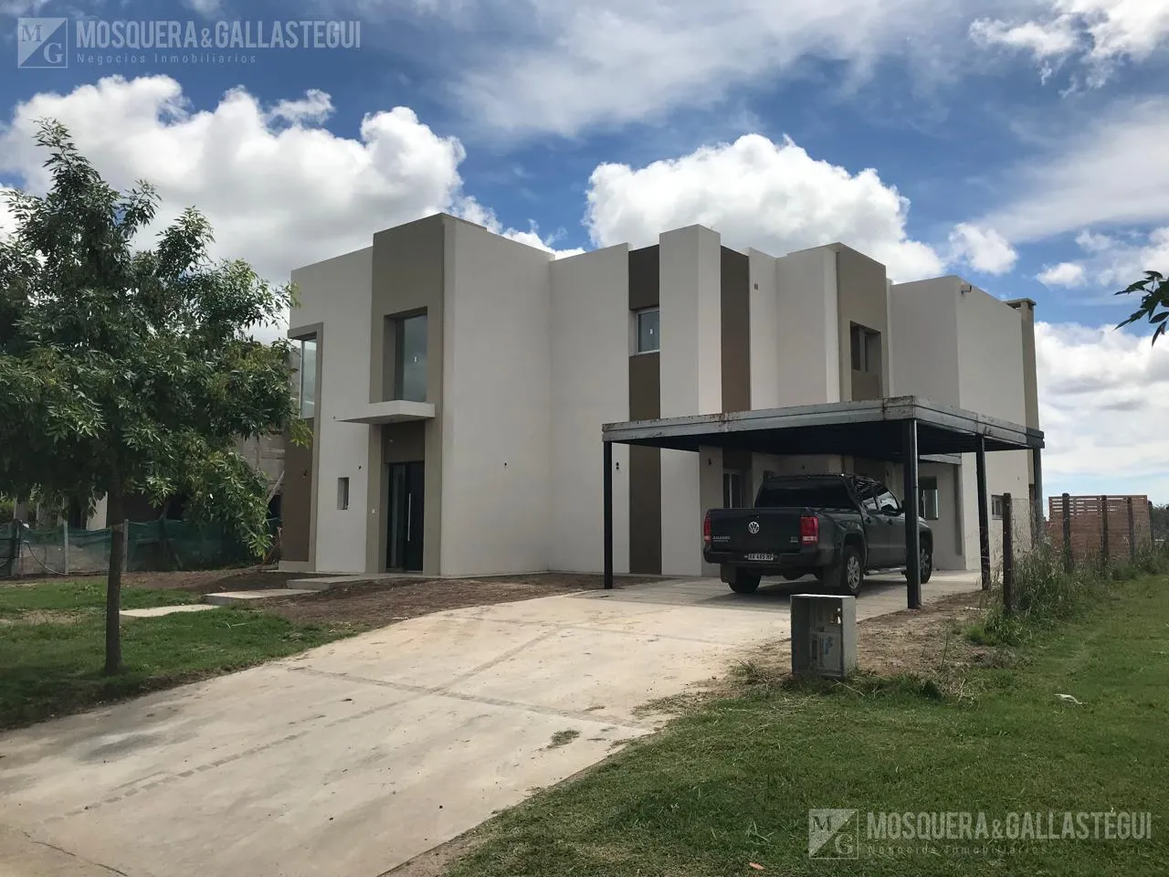 Casa en Canton islas lote al 100
