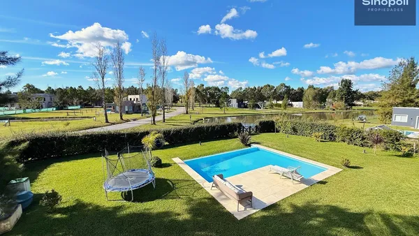 Casa en RUTA 2 KM 65 - CLUB DE CAMPO, GOLF Y SPA - MIRALAGOS