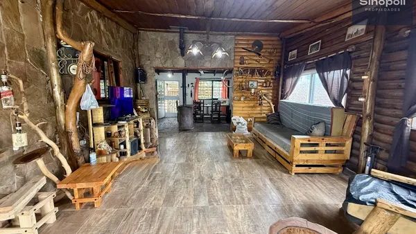 Casa en 214 al 1500