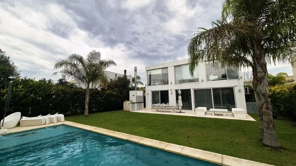 Casa en Los Alisos - Nordelta