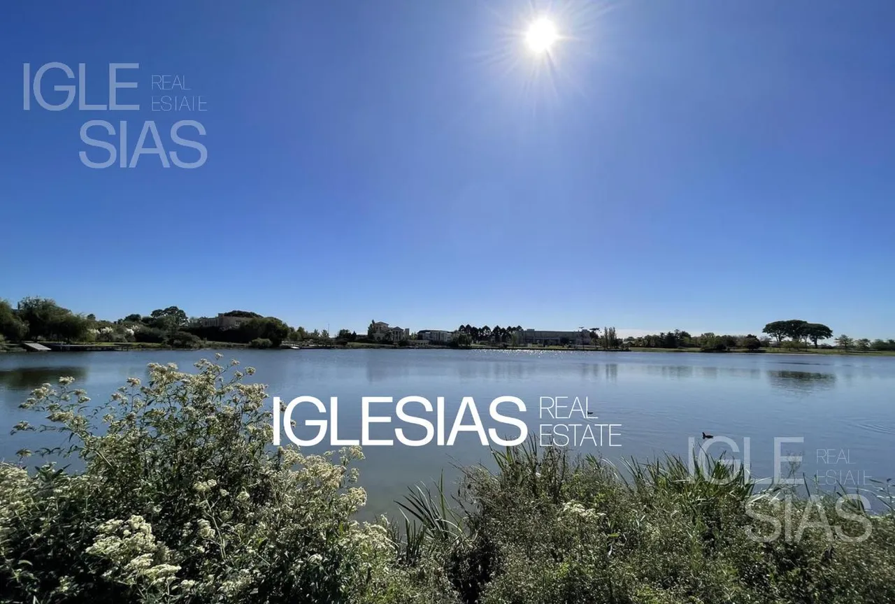 Terreno en Lote al lago central