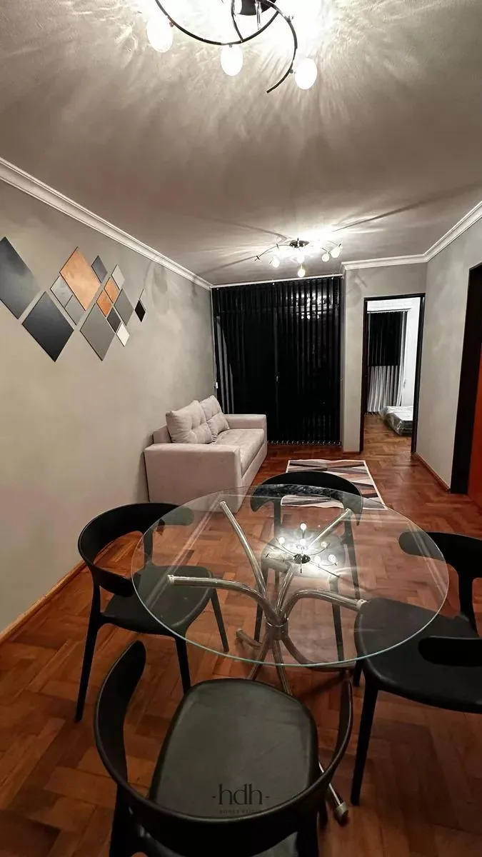 Departamento en Caseros al 800