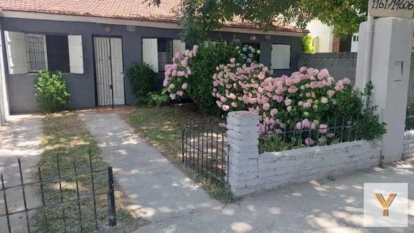Casa en 6 e/ 48 y 49