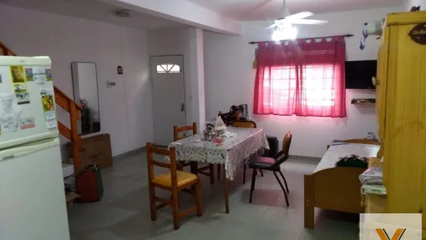 Casa en 38 e/ 3 y 5