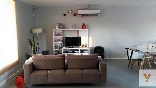 Casa en 176 e/ 82 y 84