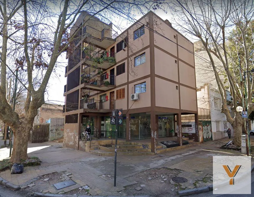Local Comercial en 8 y 42