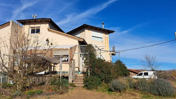 Casa en Naposta e/ Avenida Tres Picos y La Gruta