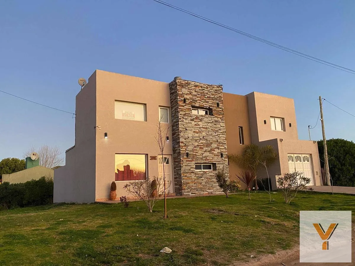 Casa en 12 e/ 39 y 41
