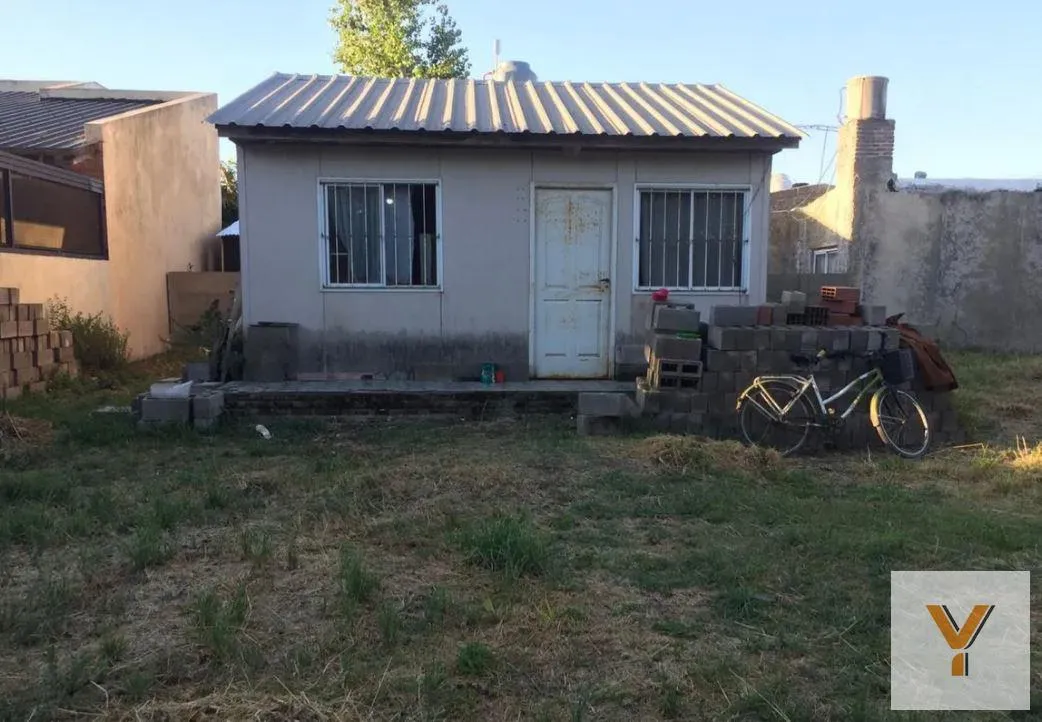 Casa en Larrea e/ Illia y Alberti