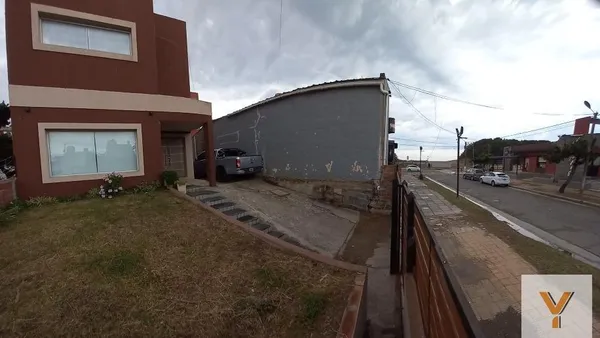 Casa en 18 Bis e/ 1 y Av Costanera
