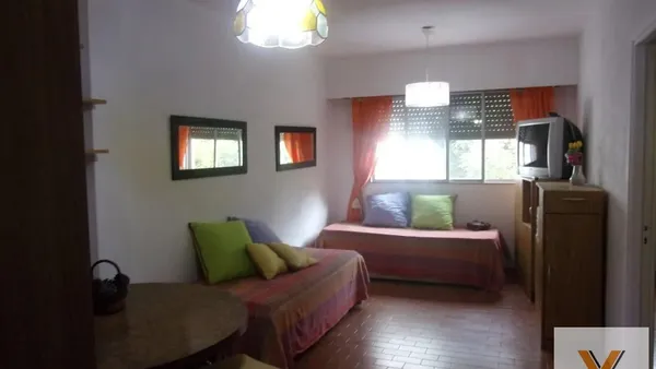 Departamento en San Juan e/ Neuquén y Jujuy