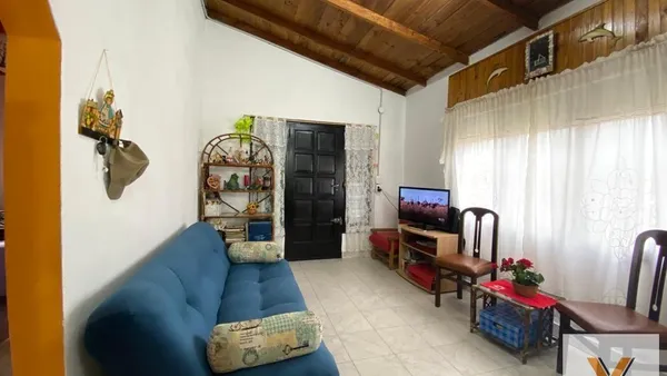 Casa en 64 e/ 1 y 2